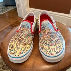 Womens Where’s Waldo? Vans. Size 8.